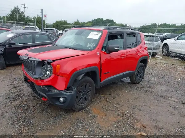 ZACCJBCB4JPJ14224 2018 JEEP RENEGADE - Image 2