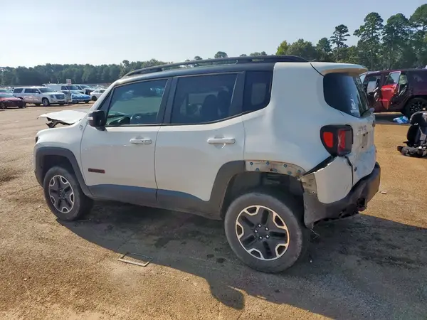 ZACCJBCB5HPE52633 2017 JEEP RENEGADE - Image 2