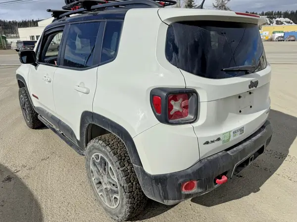 ZACCJBCB5HPE55256 2017 JEEP RENEGADE - Image 2