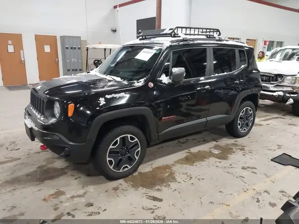 ZACCJBCB5HPE62725 2017 JEEP RENEGADE - Image 2