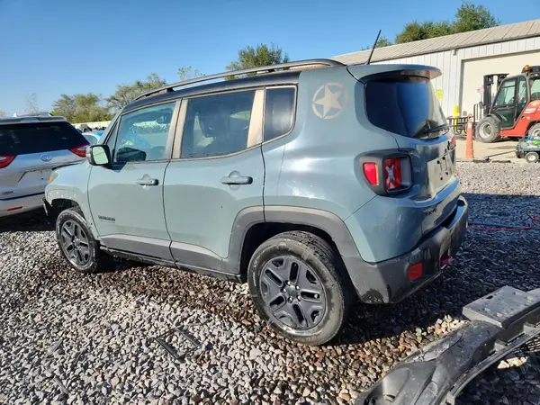 ZACCJBCB5HPE75457 2017 JEEP RENEGADE - Image 2