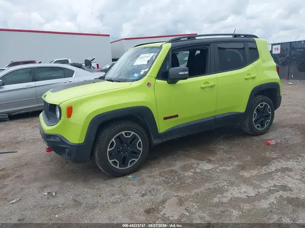 ZACCJBCB5HPE76429 2017 JEEP RENEGADE - Image 2