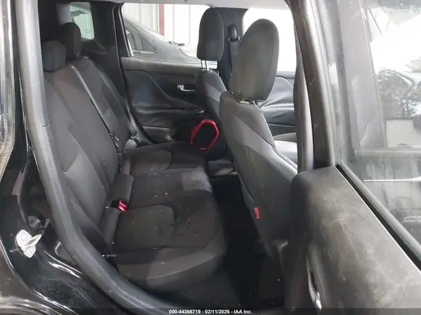 ZACCJBCB5HPE77953 2017 JEEP RENEGADE - Image 8