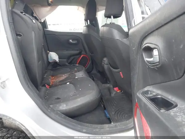 ZACCJBCB5HPE91786 2017 JEEP RENEGADE - Image 8