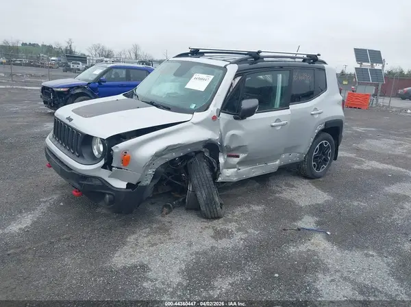 ZACCJBCB5HPE92159 2017 JEEP RENEGADE - Image 2