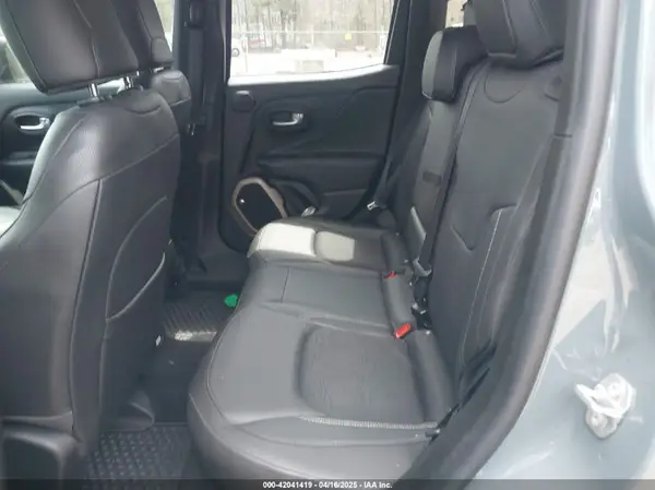 ZACCJBCB5HPF24639 2017 JEEP RENEGADE - Image 8