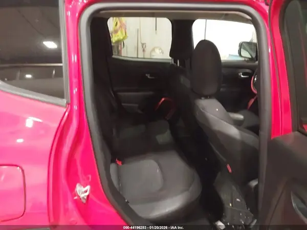 ZACCJBCB5HPG35627 2017 JEEP RENEGADE - Image 8