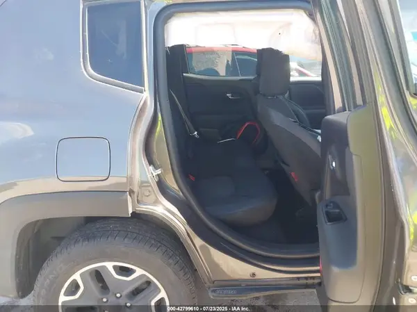 ZACCJBCB5HPG55165 2017 JEEP RENEGADE - Image 8