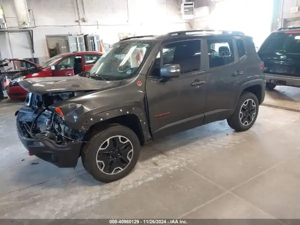 ZACCJBCB5HPG55800 2017 JEEP RENEGADE - Image 2