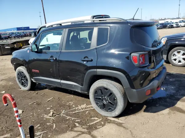 ZACCJBCB5JPG87412 2018 JEEP RENEGADE - Image 2
