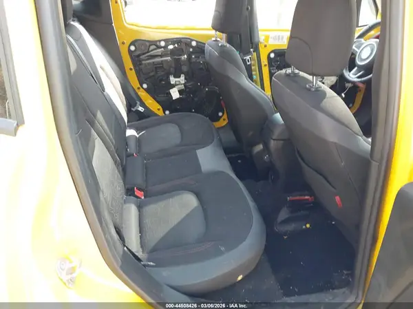 ZACCJBCB5JPH28492 2018 JEEP RENEGADE - Image 8