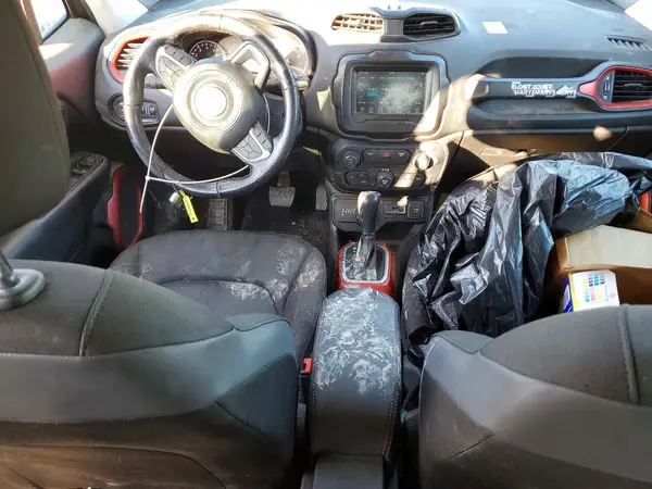 ZACCJBCB5JPH70063 2018 JEEP RENEGADE - Image 8
