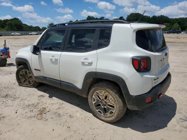 ZACCJBCB6HPE48977 2017 JEEP RENEGADE - Image 2