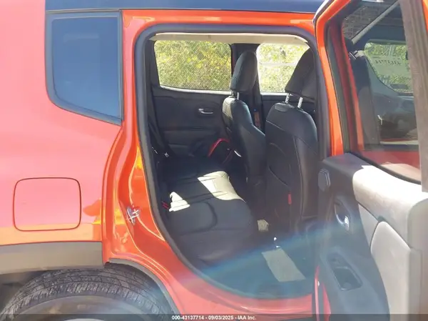 ZACCJBCB6HPE54245 2017 JEEP RENEGADE - Image 8