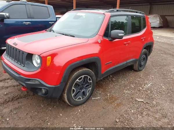ZACCJBCB6HPE61843 2017 JEEP RENEGADE - Image 2