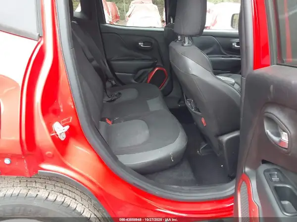 ZACCJBCB6HPE61843 2017 JEEP RENEGADE - Image 8