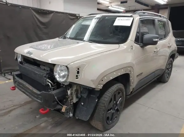 ZACCJBCB6HPE92784 2017 JEEP RENEGADE - Image 2