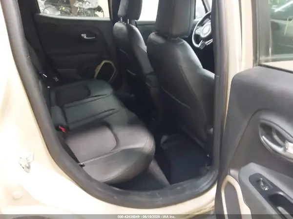 ZACCJBCB6HPE97998 2017 JEEP RENEGADE - Image 8