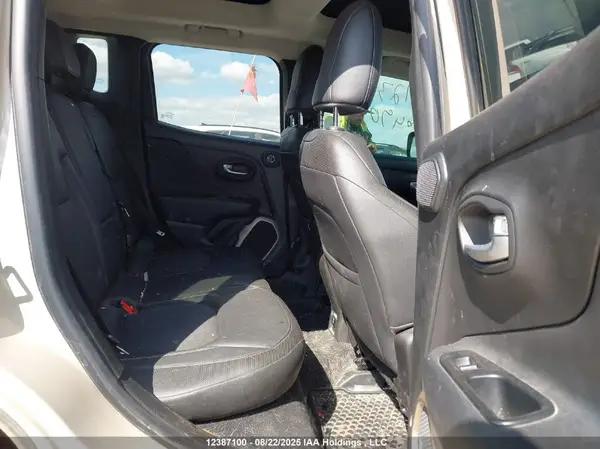 ZACCJBCB6HPF06490 2017 JEEP RENEGADE - Image 8