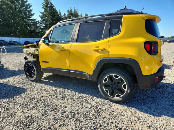 ZACCJBCB6HPF18204 2017 JEEP RENEGADE - Image 2