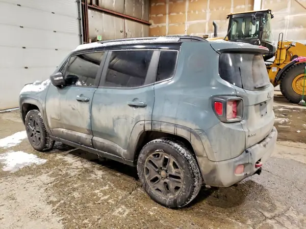 ZACCJBCB6HPF39151 2017 JEEP RENEGADE - Image 2