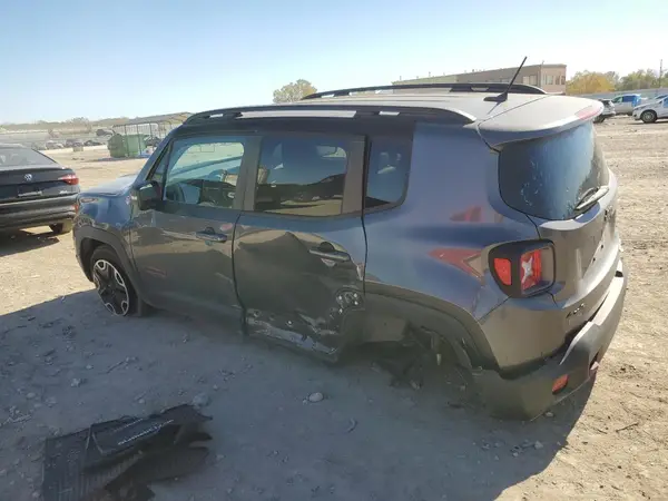 ZACCJBCB6HPF95915 2017 JEEP RENEGADE - Image 2