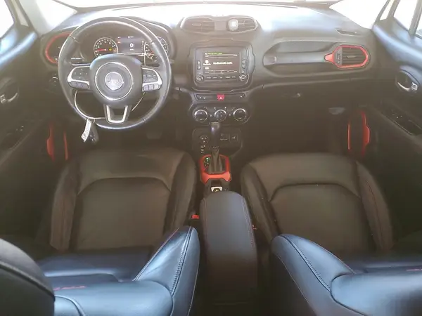 ZACCJBCB6HPG39105 2017 JEEP RENEGADE - Image 8