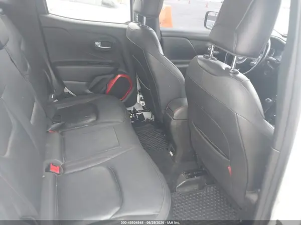 ZACCJBCB6HPG39170 2017 JEEP RENEGADE - Image 8