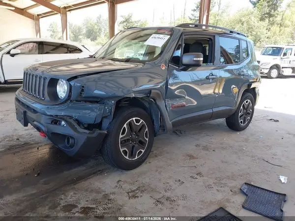 ZACCJBCB6HPG49181 2017 JEEP RENEGADE - Image 2