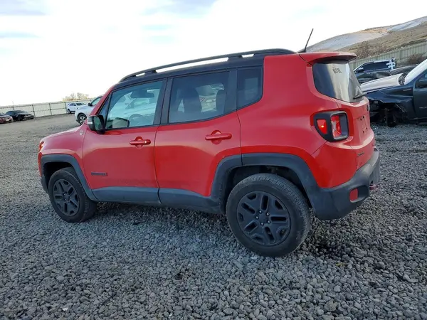 ZACCJBCB6JPG72028 2018 JEEP RENEGADE - Image 2