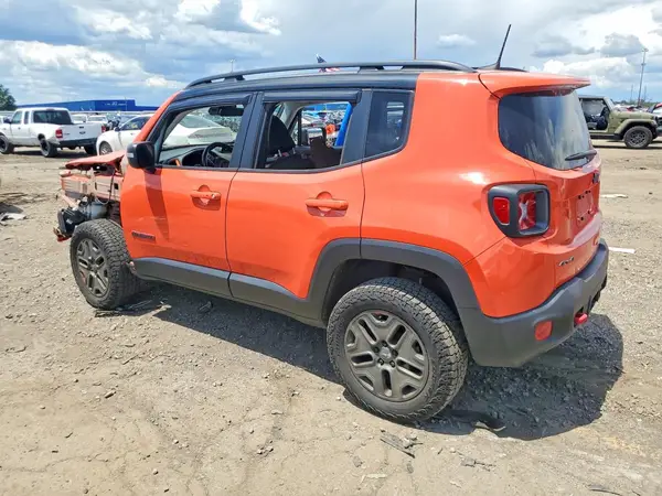 ZACCJBCB6JPG73390 2018 JEEP RENEGADE - Image 2