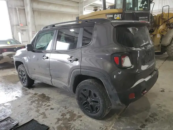 ZACCJBCB6JPG98421 2018 JEEP RENEGADE - Image 2
