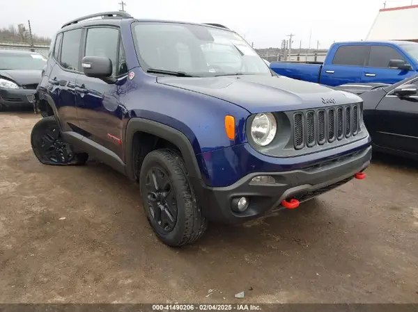 ZACCJBCB6JPH00636 2018 JEEP RENEGADE - Image 1