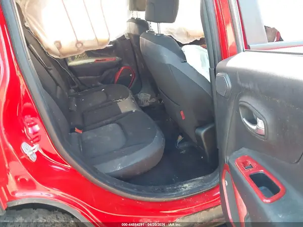 ZACCJBCB6JPH02872 2018 JEEP RENEGADE - Image 8