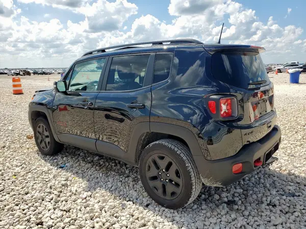 ZACCJBCB6JPH12740 2018 JEEP RENEGADE - Image 2