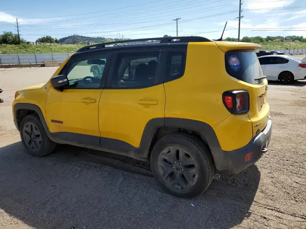 ZACCJBCB6JPH23818 2018 JEEP RENEGADE - Image 2