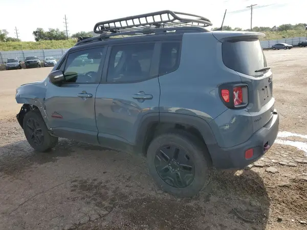 ZACCJBCB6JPH28727 2018 JEEP RENEGADE - Image 2
