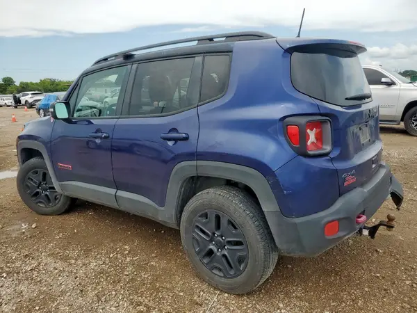 ZACCJBCB6JPH41140 2018 JEEP RENEGADE - Image 2
