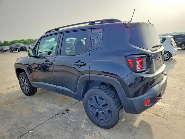 ZACCJBCB6JPH49500 2018 JEEP RENEGADE - Image 2