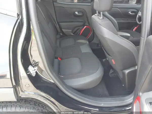 ZACCJBCB6JPH64904 2018 JEEP RENEGADE - Image 8