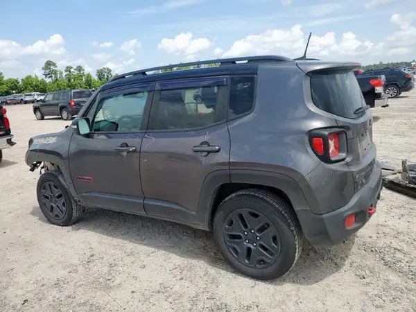 ZACCJBCB6JPH98938 2018 JEEP RENEGADE - Image 2
