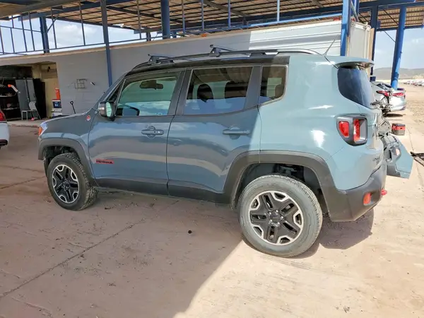 ZACCJBCB7HPE41617 2017 JEEP RENEGADE - Image 2