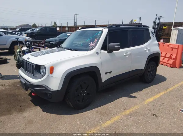 ZACCJBCB7HPE92048 2017 JEEP RENEGADE - Image 2