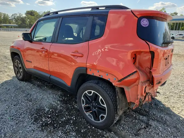ZACCJBCB7HPF41247 2017 JEEP RENEGADE - Image 2