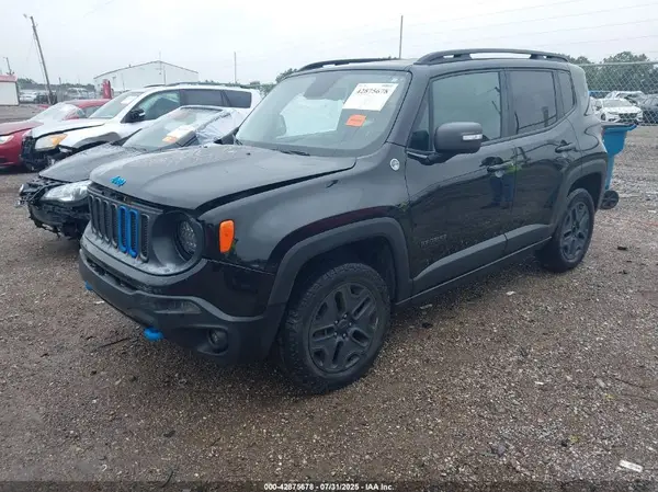 ZACCJBCB7HPF52958 2017 JEEP RENEGADE - Image 2