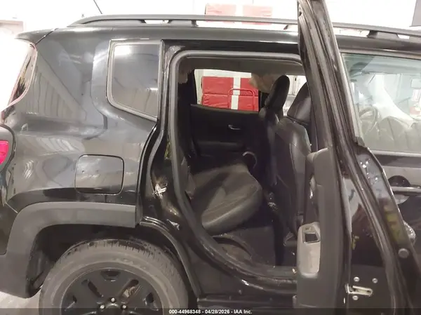 ZACCJBCB7HPF70425 2017 JEEP RENEGADE - Image 8
