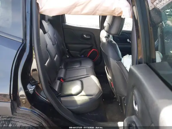 ZACCJBCB7HPG40814 2017 JEEP RENEGADE - Image 8