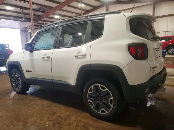 ZACCJBCB7HPG42532 2017 JEEP RENEGADE - Image 2