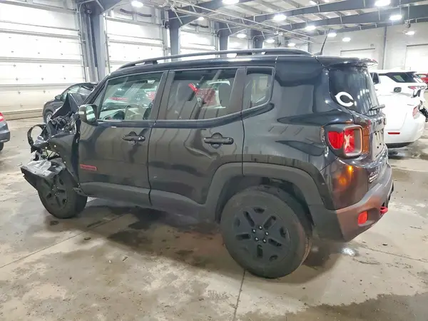 ZACCJBCB7JPH37274 2018 JEEP RENEGADE - Image 2