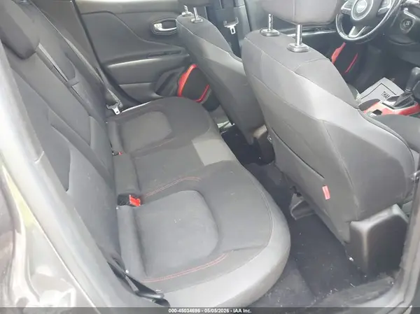 ZACCJBCB7JPH42667 2018 JEEP RENEGADE - Image 8